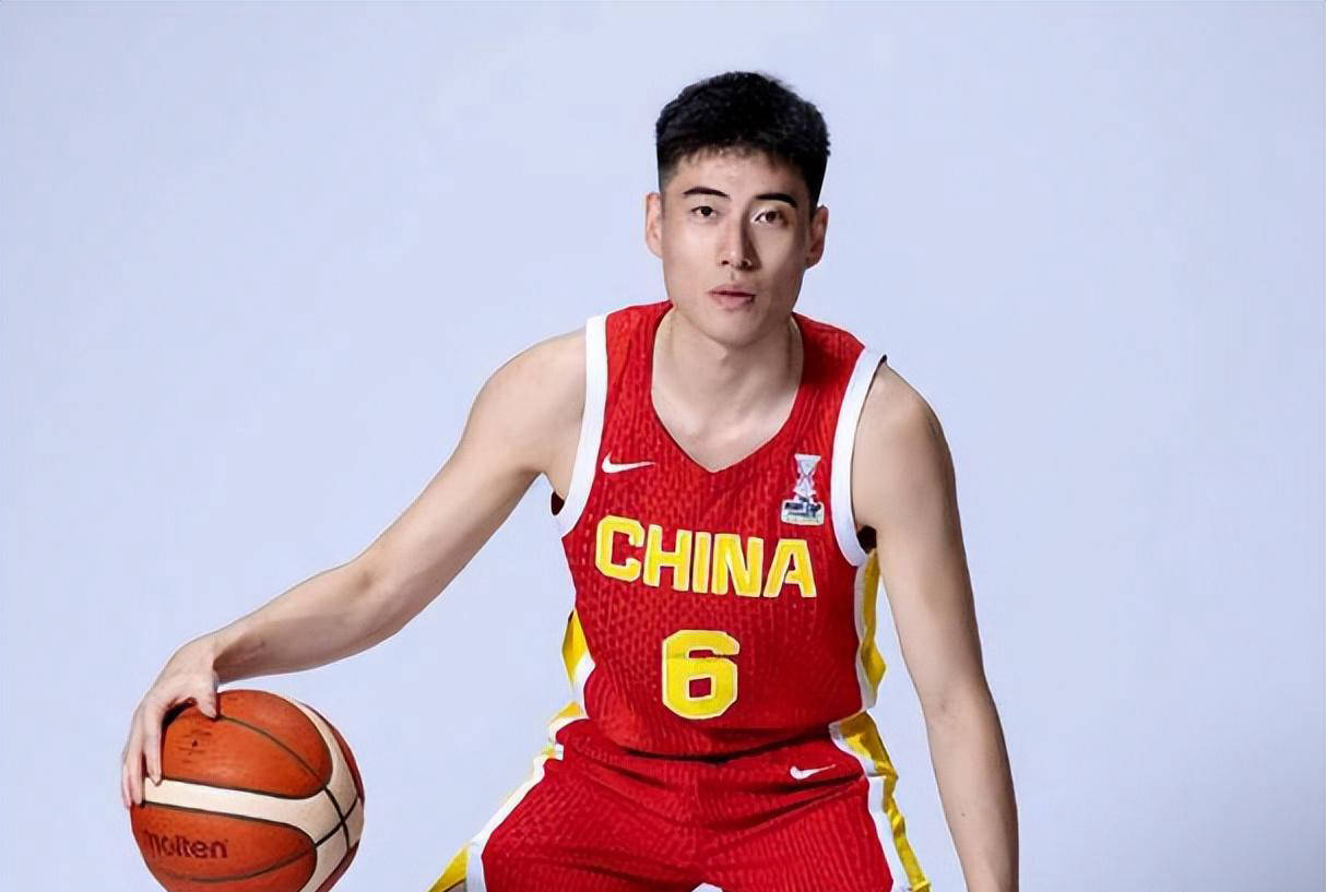 包含今夜广厦男篮调整名单以备德甲，遗憾出局环节打磨，管理层满意，赛程密集仍需轮换的词条