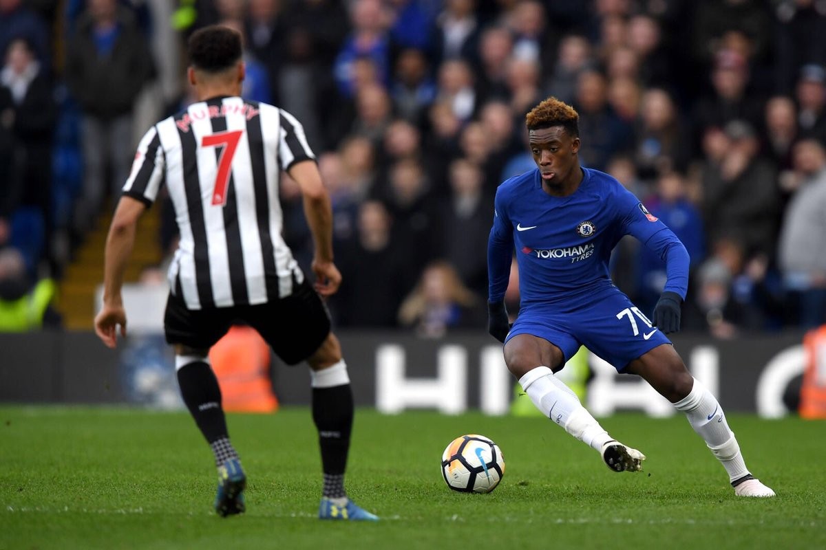 费耶诺德集结日队长鼓劲赛后布莱顿调整名单以备足总杯，山东泰山国际比赛日远射贴柱瞬间刷屏的简单介绍